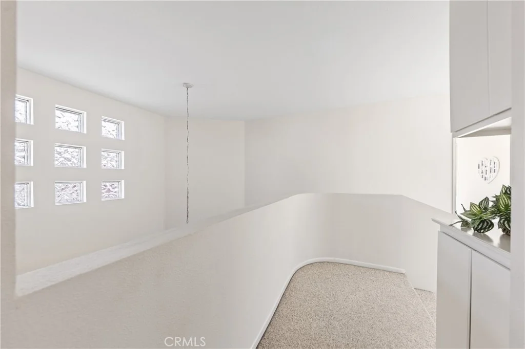Photo of 1232 Mission Pl