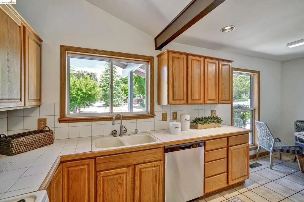 Photo of 2826 Wright Ave