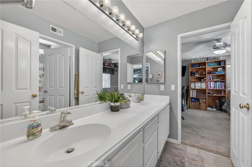 Photo of 26110 Shady Brook