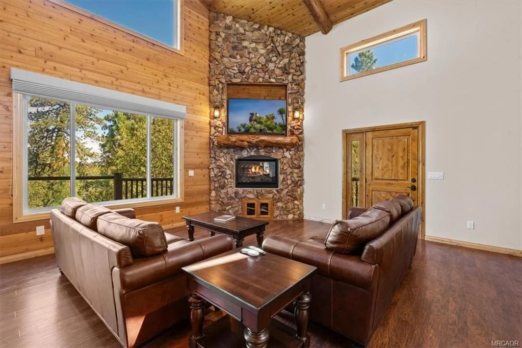 Photo of 1147 Alameda Road
