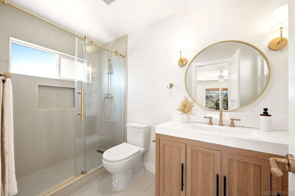 Photo of 2073 Willow Glen