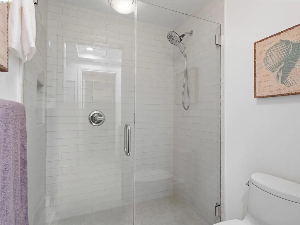 Photo of 255 Knight Dr