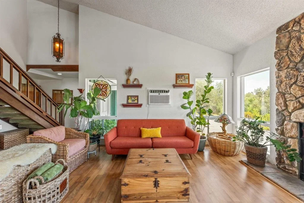 Photo of 4439 La Canada
