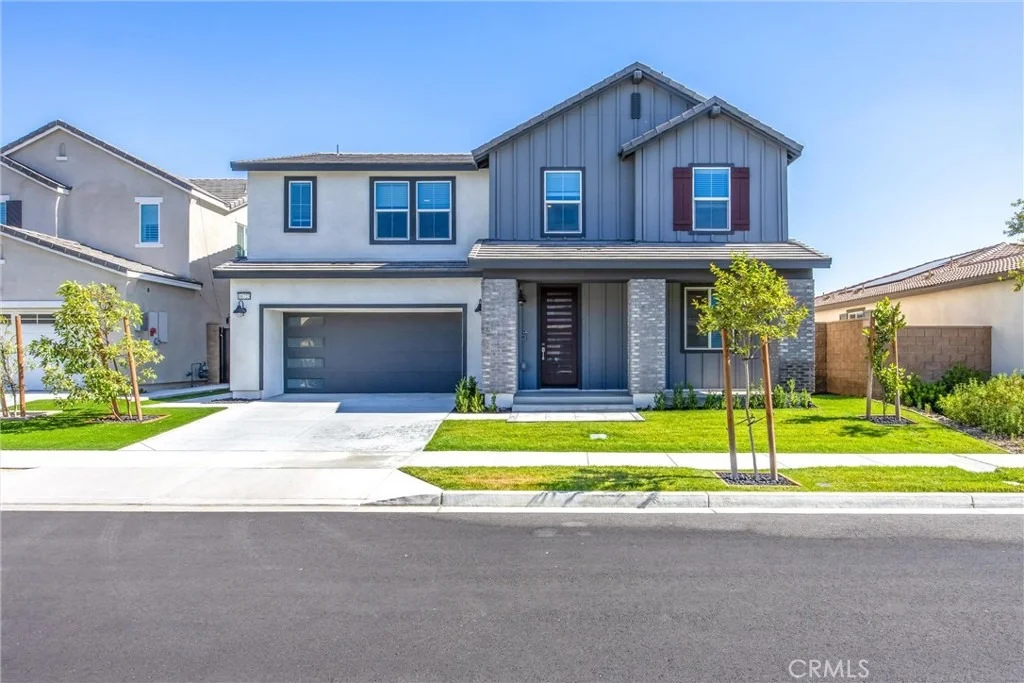 Photo of 16723 Yarrow Lane