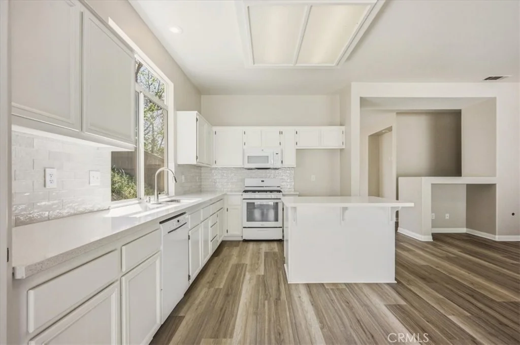 Photo of 33460 Brushy Hollow