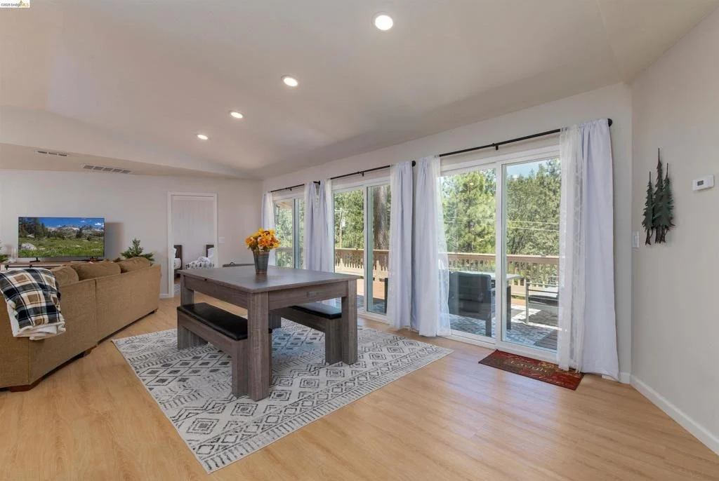 Photo of 23984 Oxbow Ln South