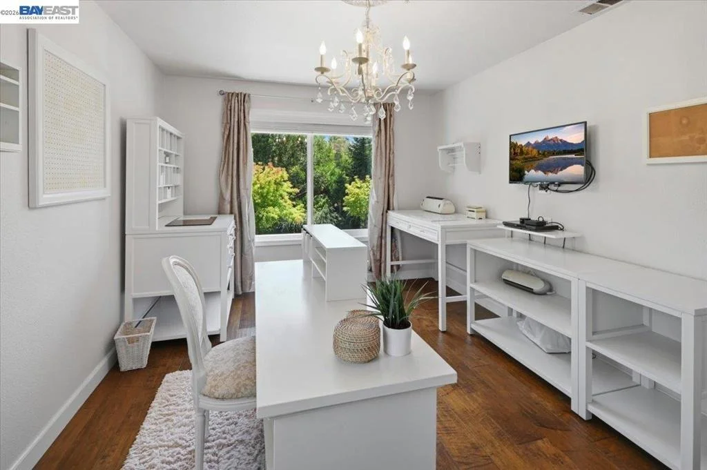 Photo of 3766 Valley View Way
