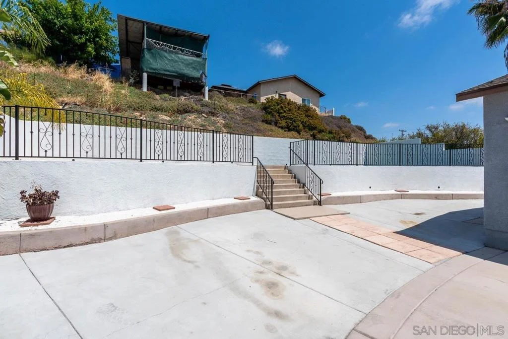 Photo of 1191 Myra Ave