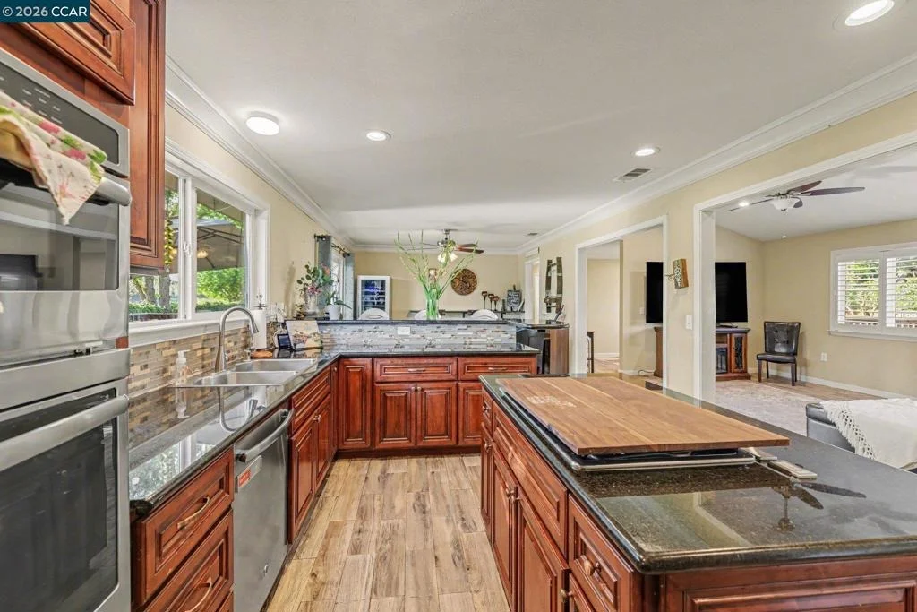 Photo of 2035 Sherman Dr