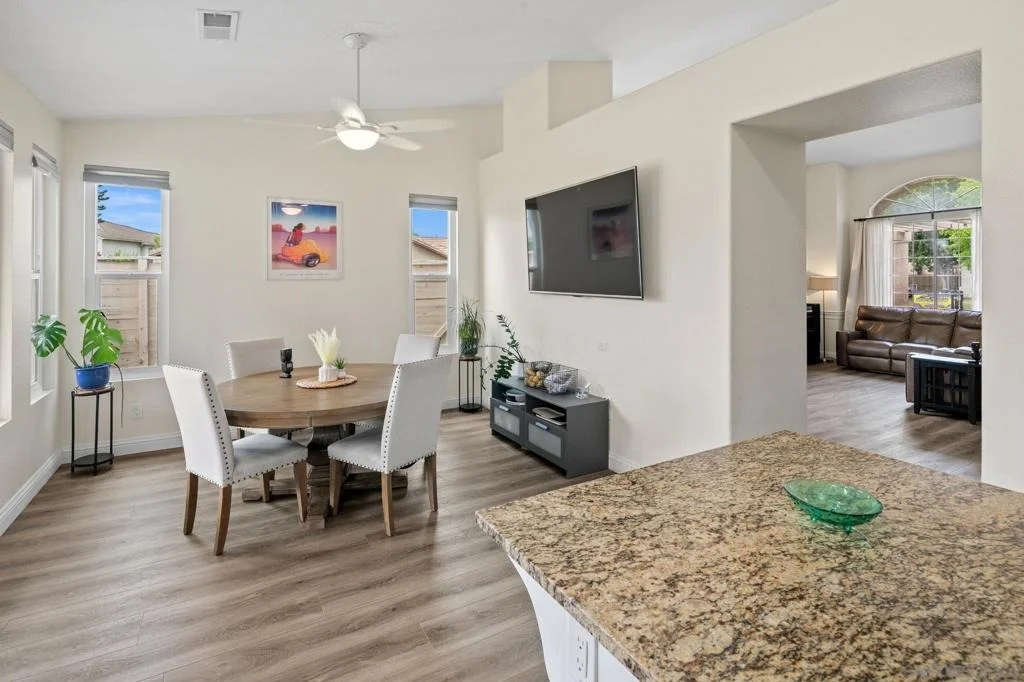 Photo of 3373 Avocado Vista