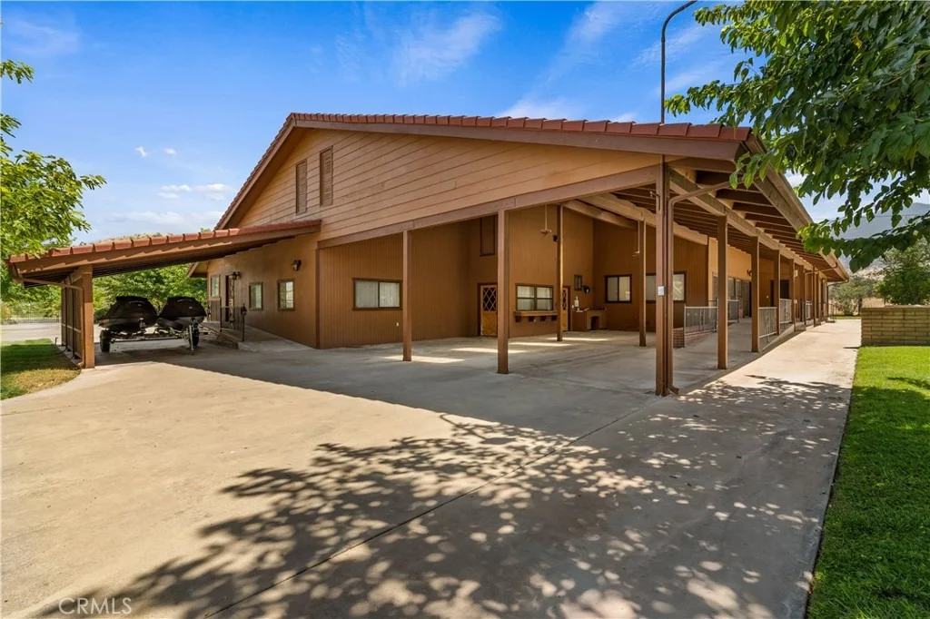 Photo of 32623 Highway 190
