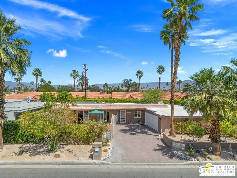 Photo of 73940 Mountain View Avenue