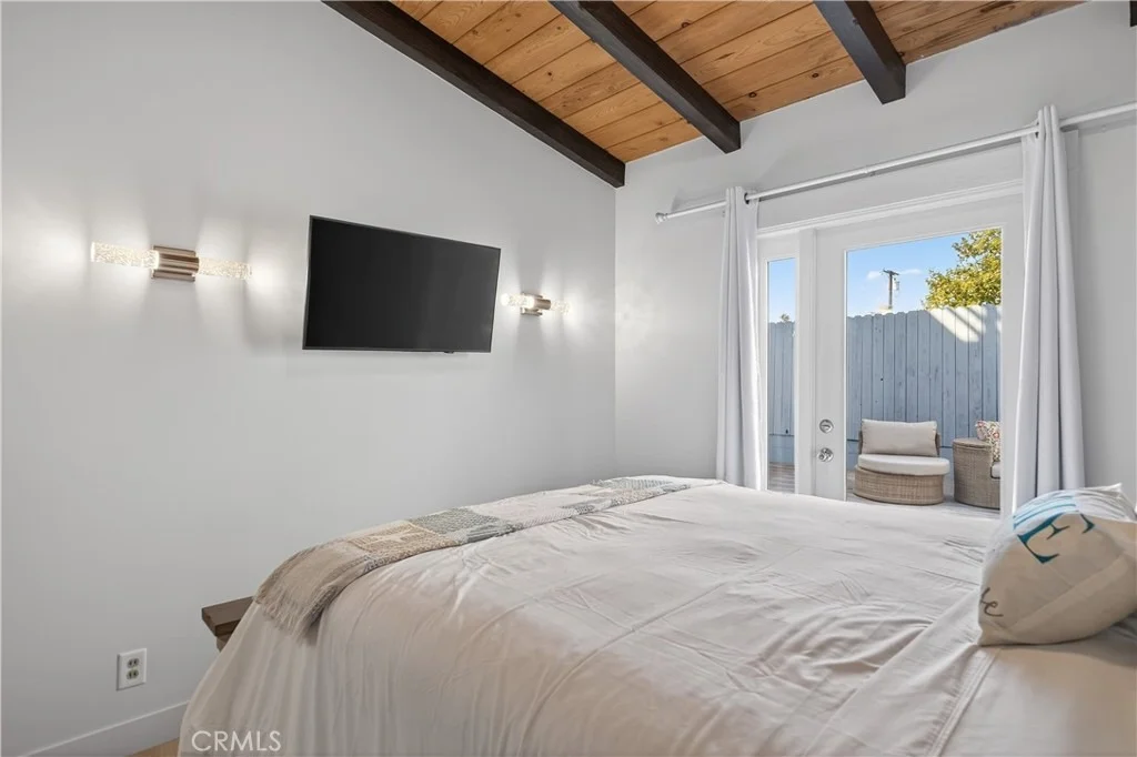 Photo of 317 Cahuenga