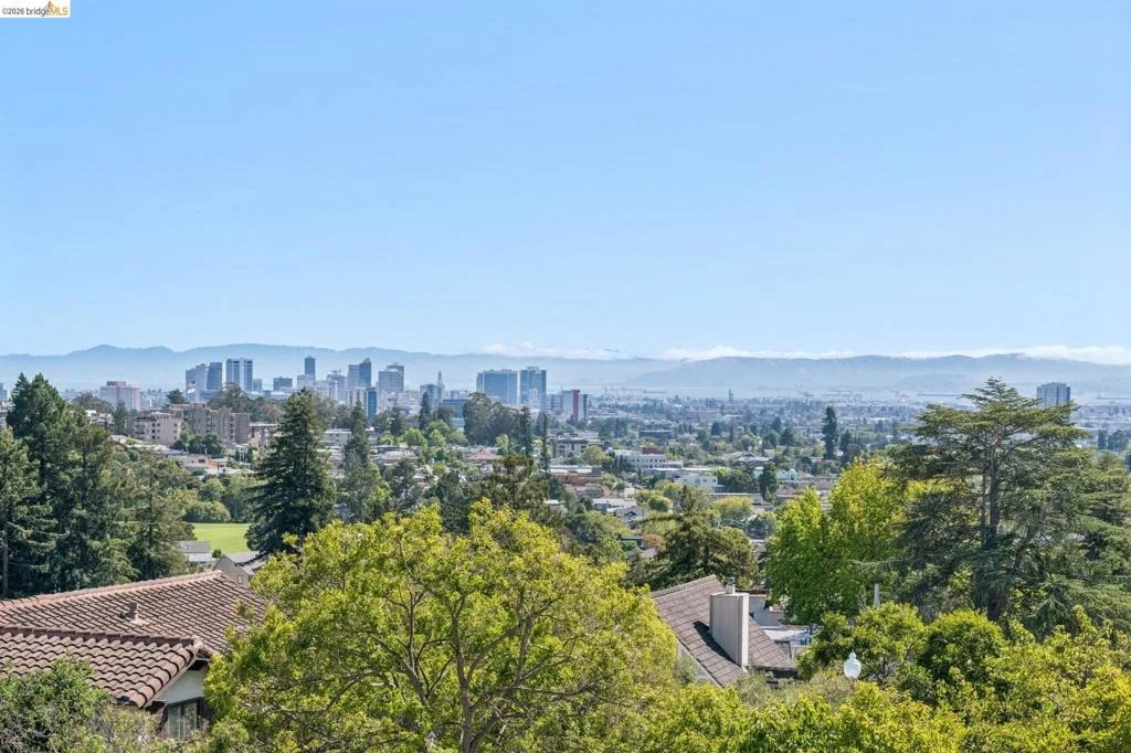 Photo of 6080 Ocean View Drive