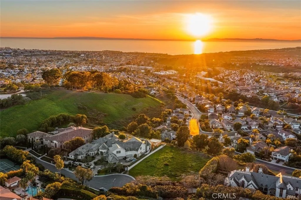 Photo of 2 Point Catalina