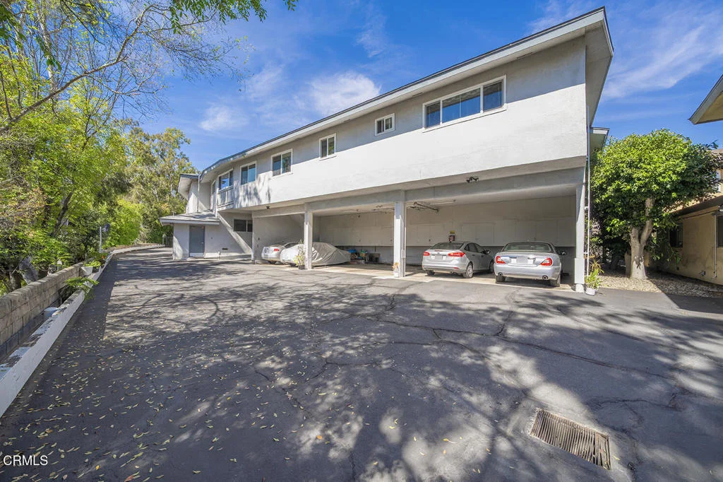 Photo of Unit 1 at 389 Cliff Drive