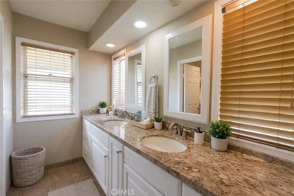 Photo of 5755 Avenida Estoril