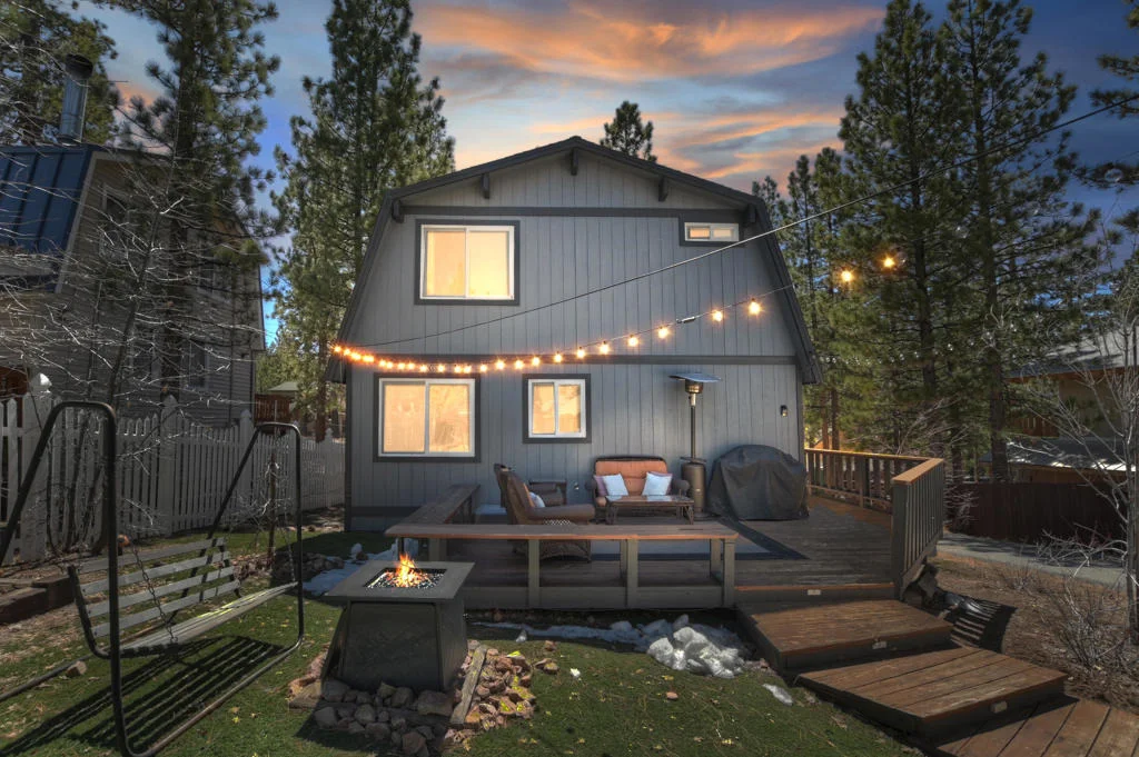 Photo of 40138 Hillcrest Drive