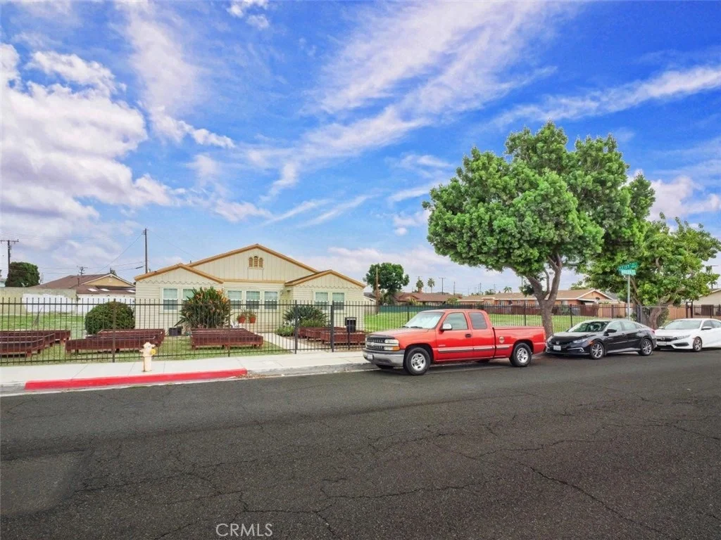Photo of 22108 Avalon