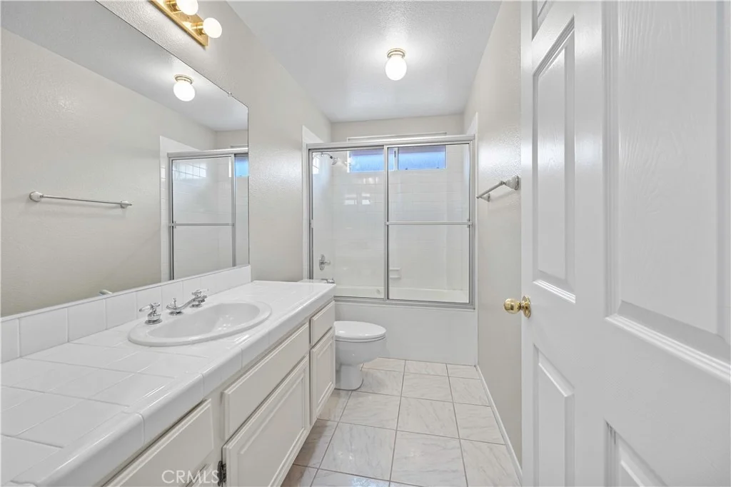 Photo of 2573 Maple Drive