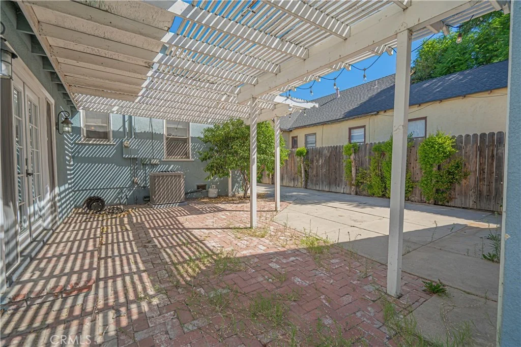 Photo of 4578 Merrill