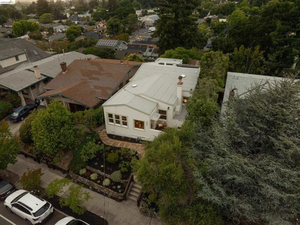Photo of 1611 Rose St
