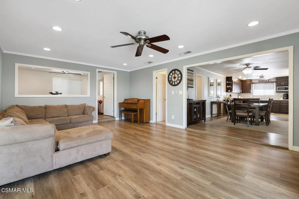 Photo of 3339 Bryan Avenue