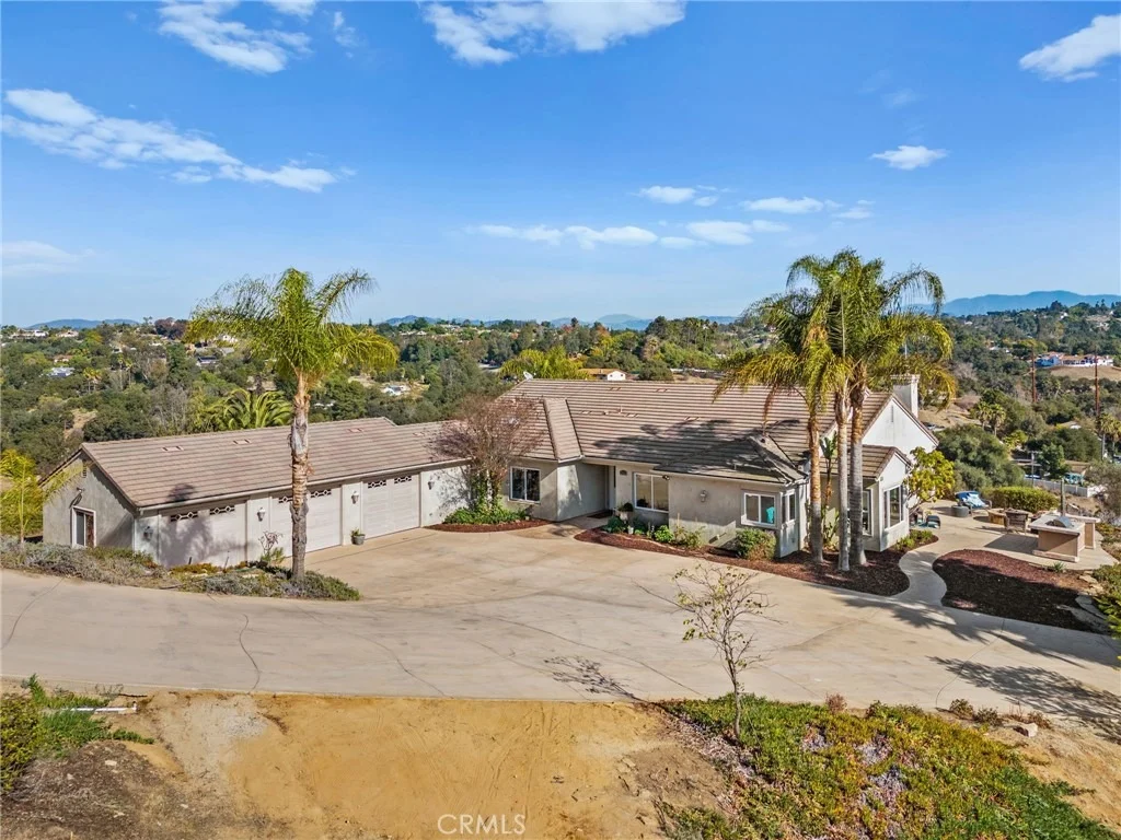 Photo of 2240 Aqua Hill Road