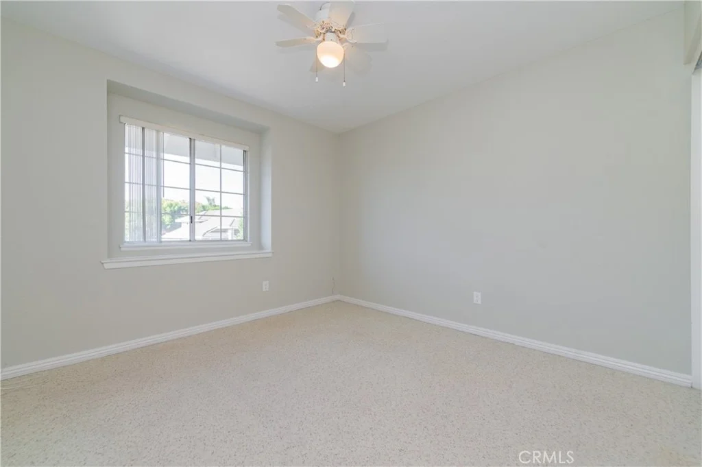 Photo of 21138 Valleyview