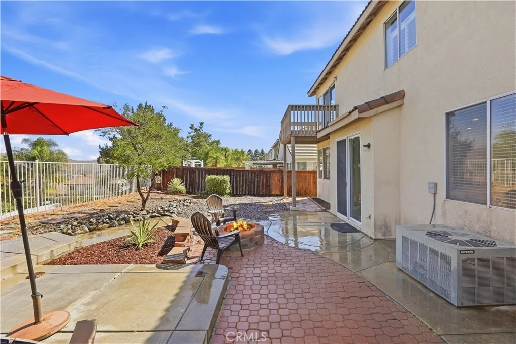 Photo of 8850 Flintridge