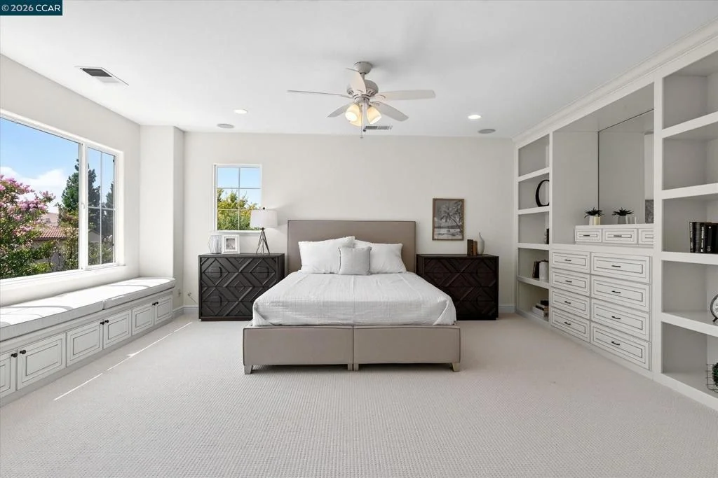 Photo of 3086 Hastings Way