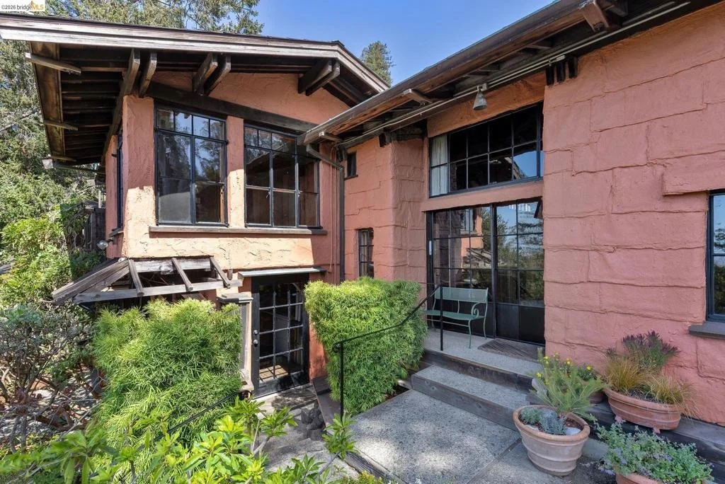 Photo of 2711 Buena Vista Way