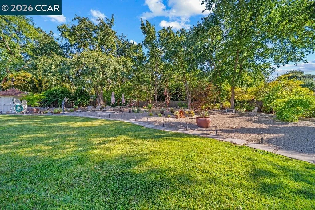Photo of 1409 Walden Rd