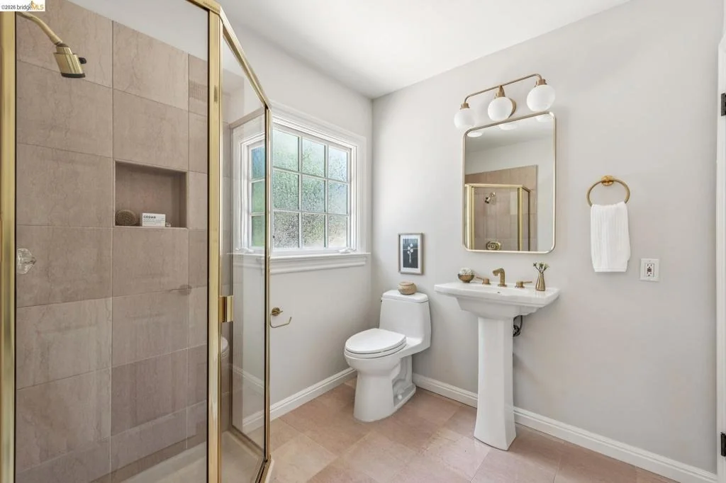 Photo of 2363 LEIMERT BLVD