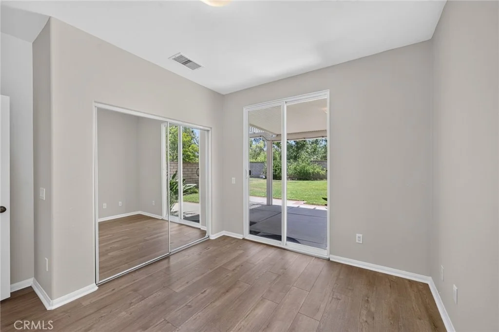 Photo of 2332 Douglaston