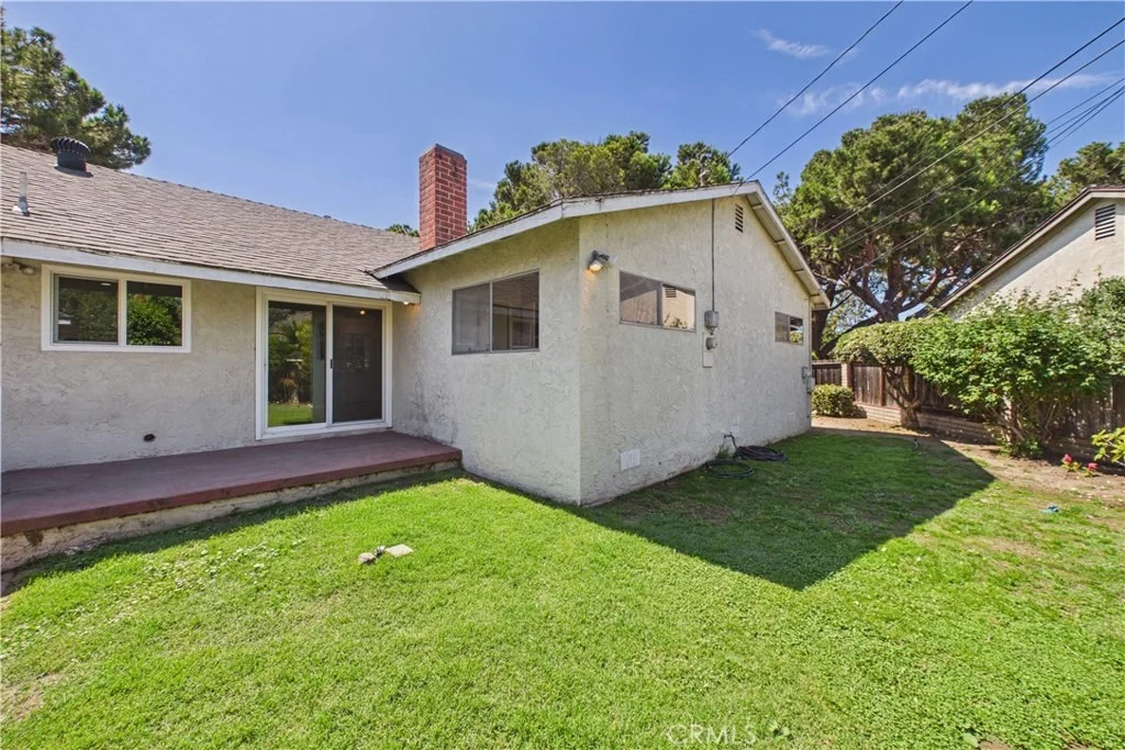 Photo of 1902 Lees Avenue