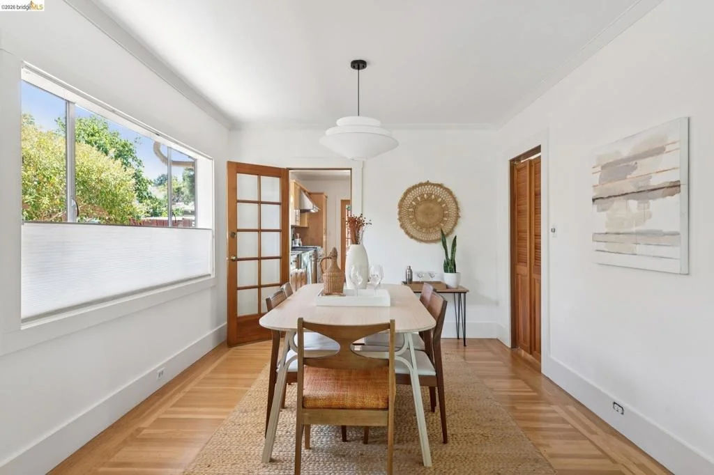 Photo of 1645 Capistrano Ave