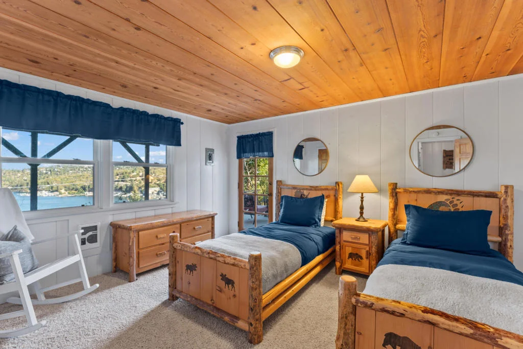 Photo of 347 Emerald Drive