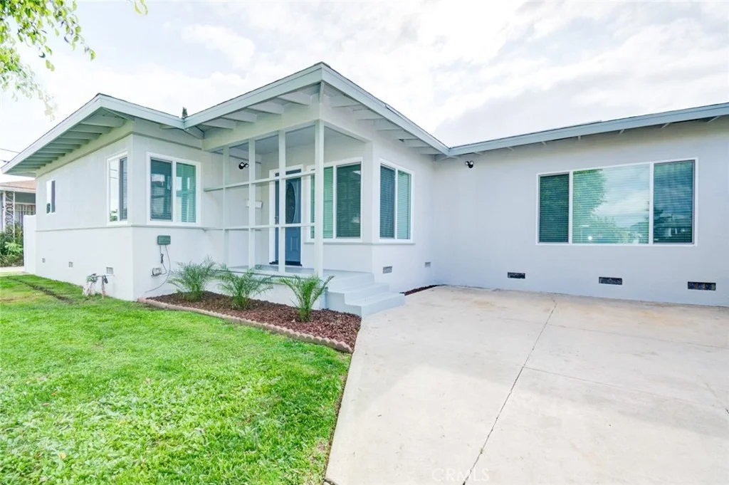 Photo of 306 W Porter