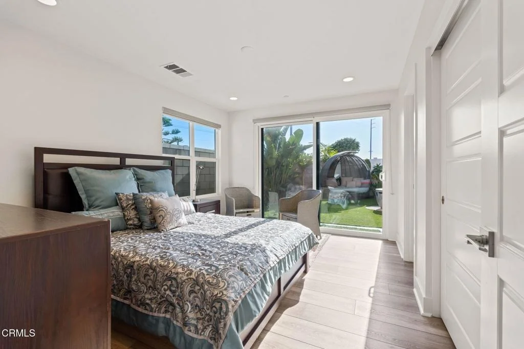 Photo of 1068 Canal Street