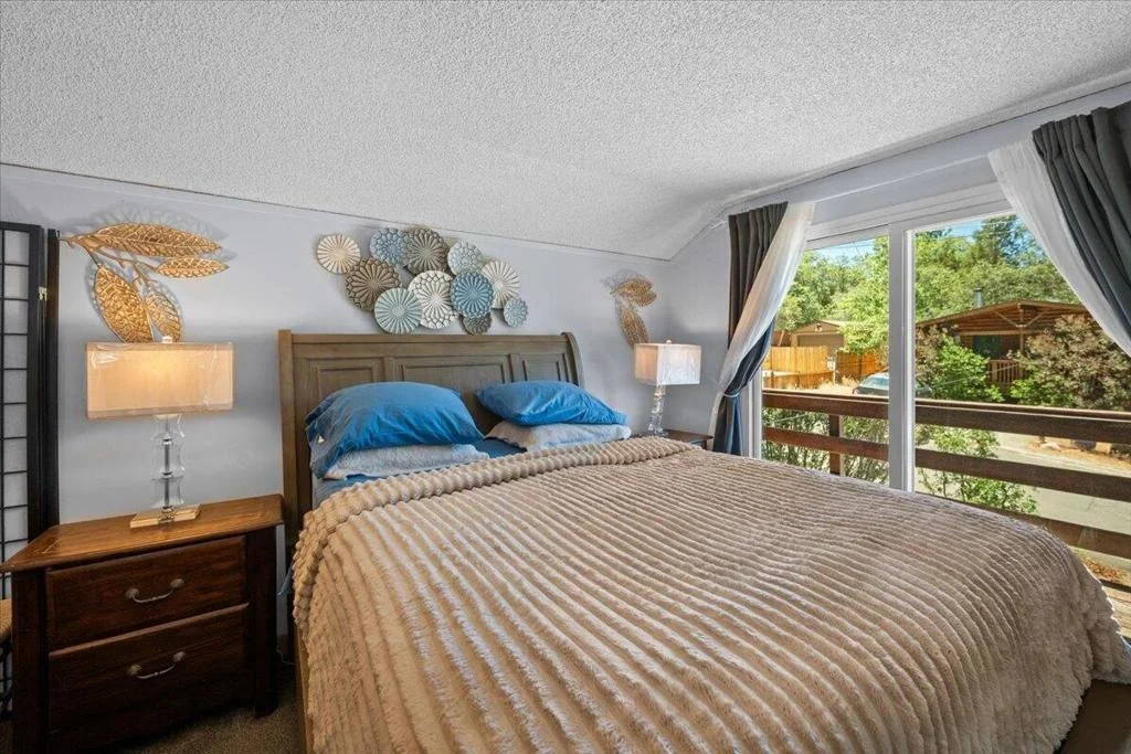 Photo of 819 Holmes Lane