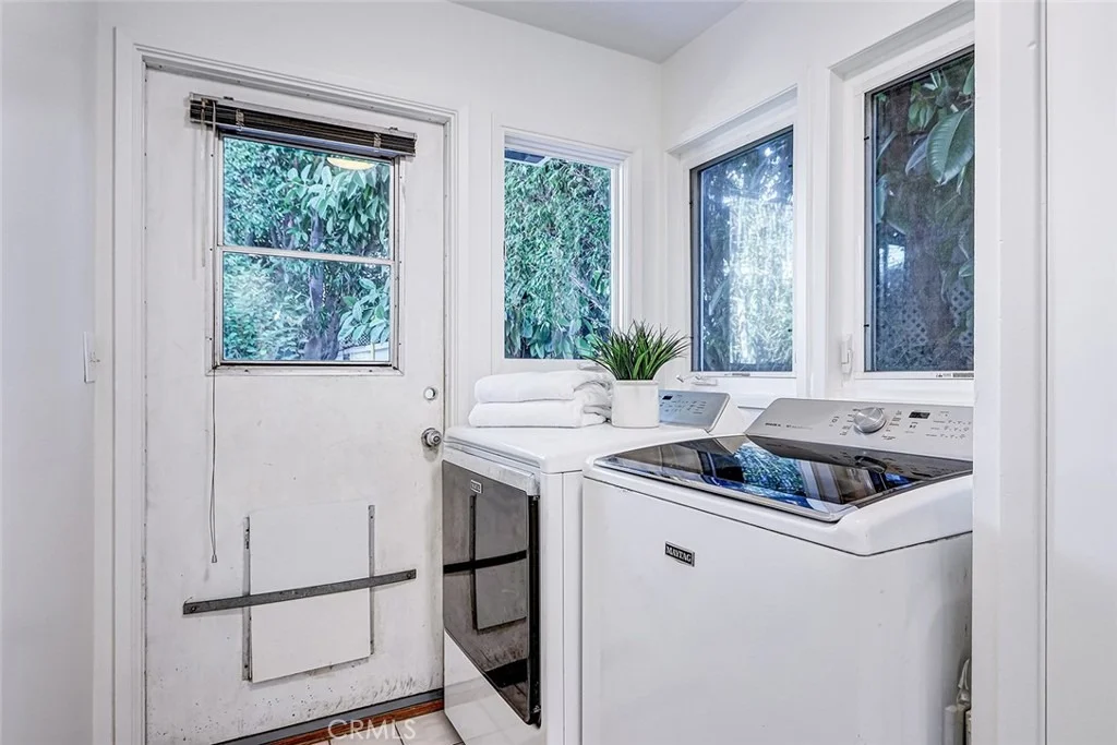 Photo of 2328 Beach Avenue