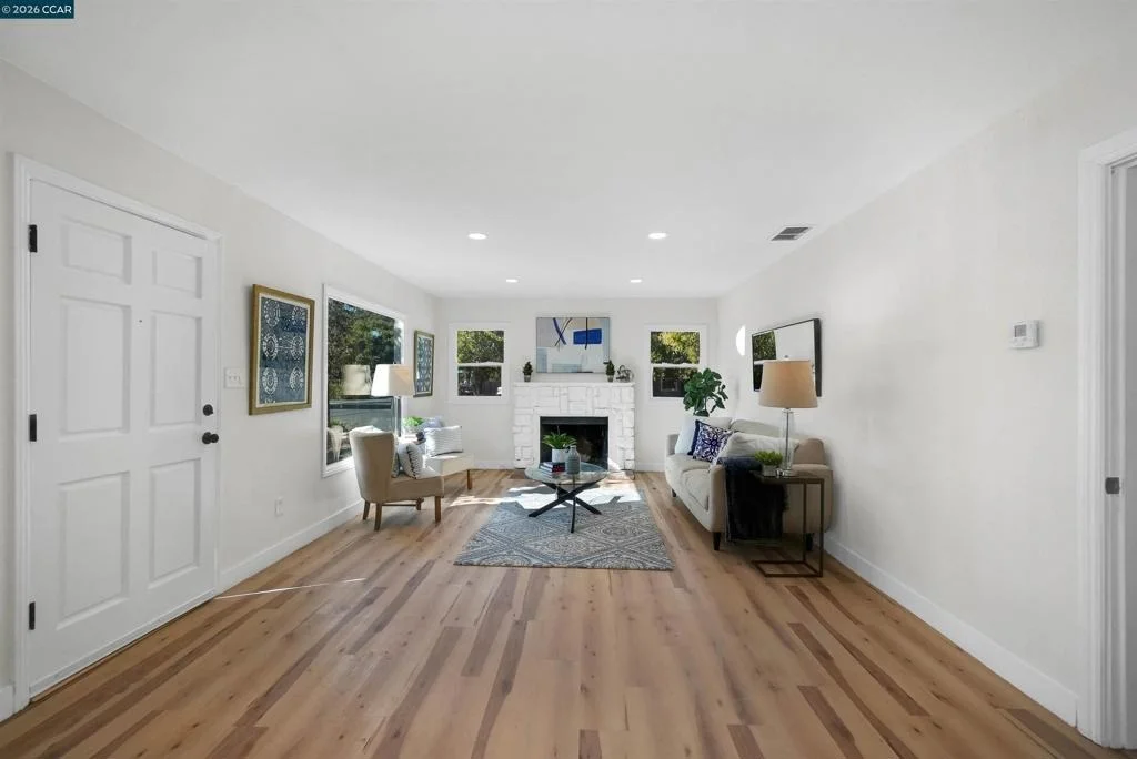 Photo of 2150 5Th Ave