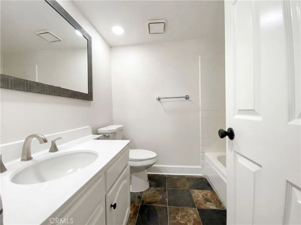 Photo of 3303 Deaver