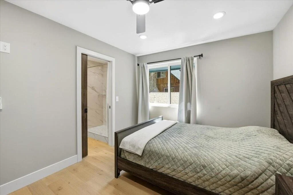 Photo of 830 Oriole Drive