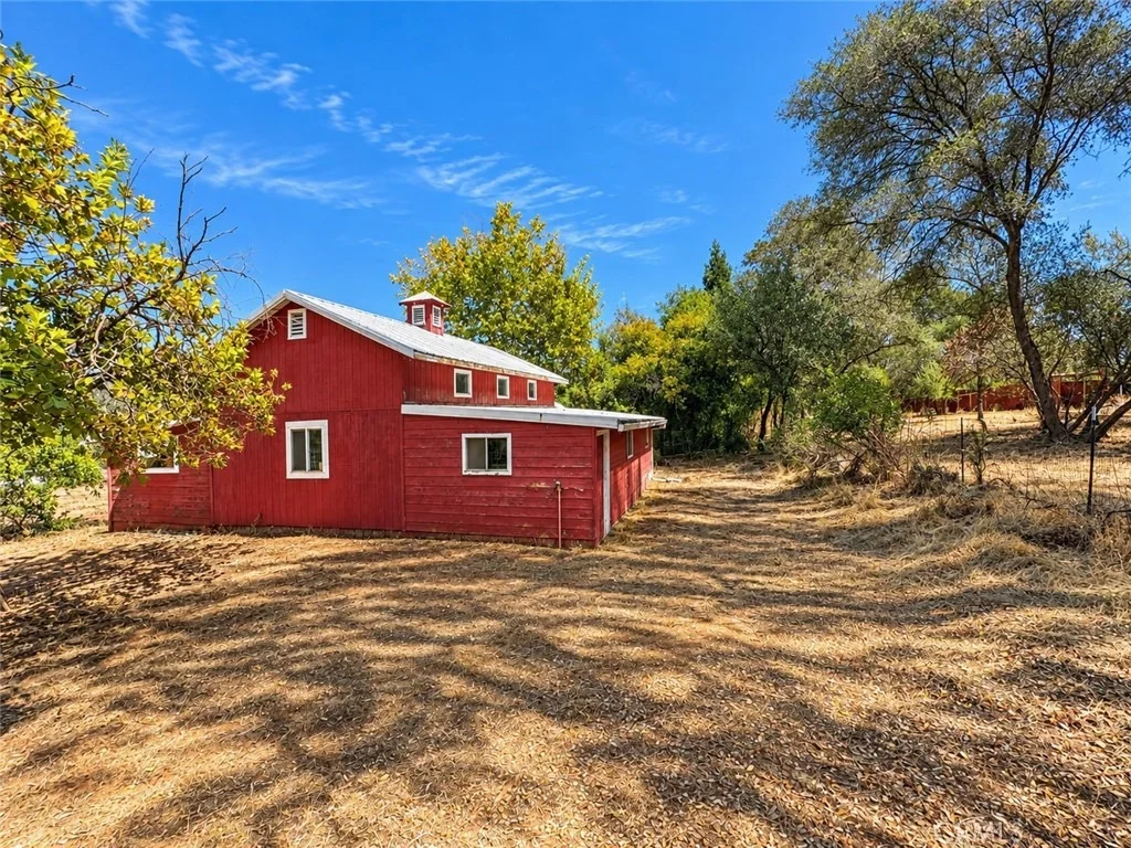 Photo of 450 Oakvale