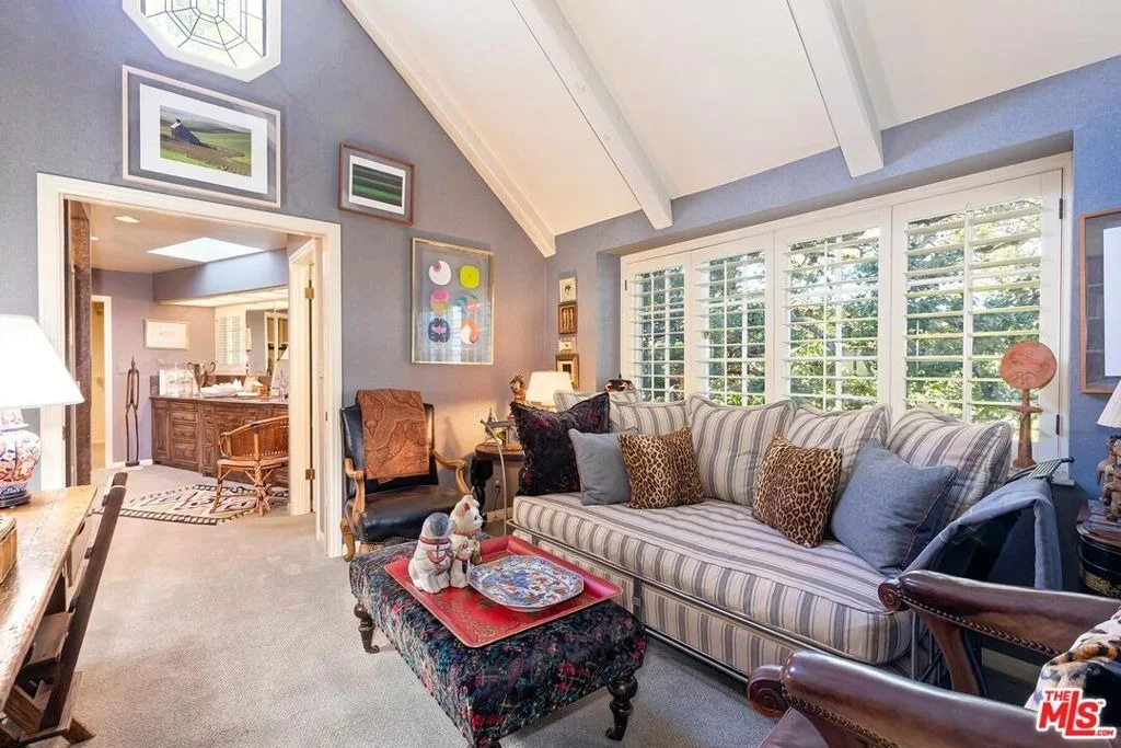 Photo of 602 N Foothill Road