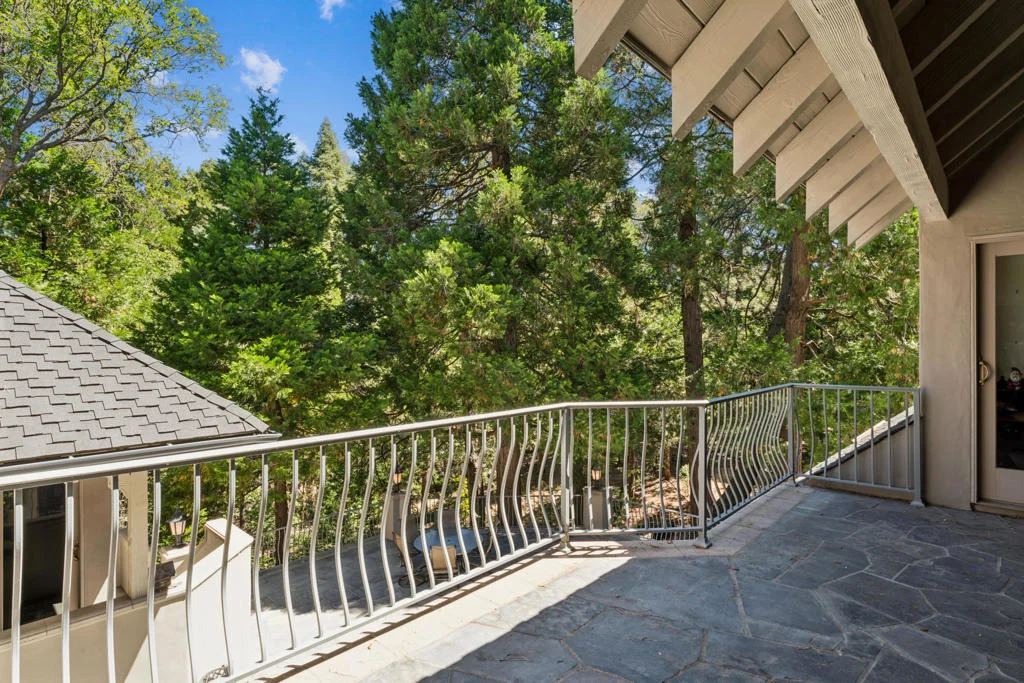 Photo of 391 Cedar Ridge Drive