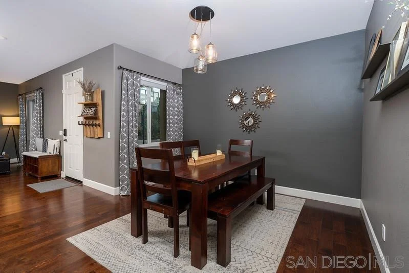 Photo of 788 Avenida Abeja