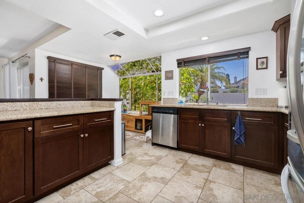 Photo of 575 Port Harwick